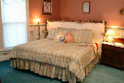 Photo of the Hazlett Room at Abilene's Victorian Inn