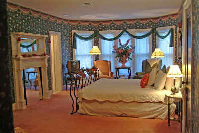 Photo of Mamie's Honeymoon Suite at Abilene's Victorian Inn in Abilene, Kansas