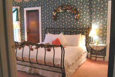 Photo of Mamie's Honeymoon Suite at Abilene's Victorian Inn in Abilene, Kansas